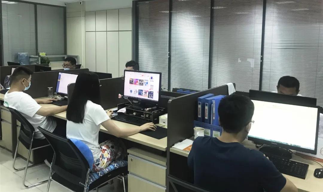 運(yùn)營(yíng)團(tuán)隊(duì)工作中