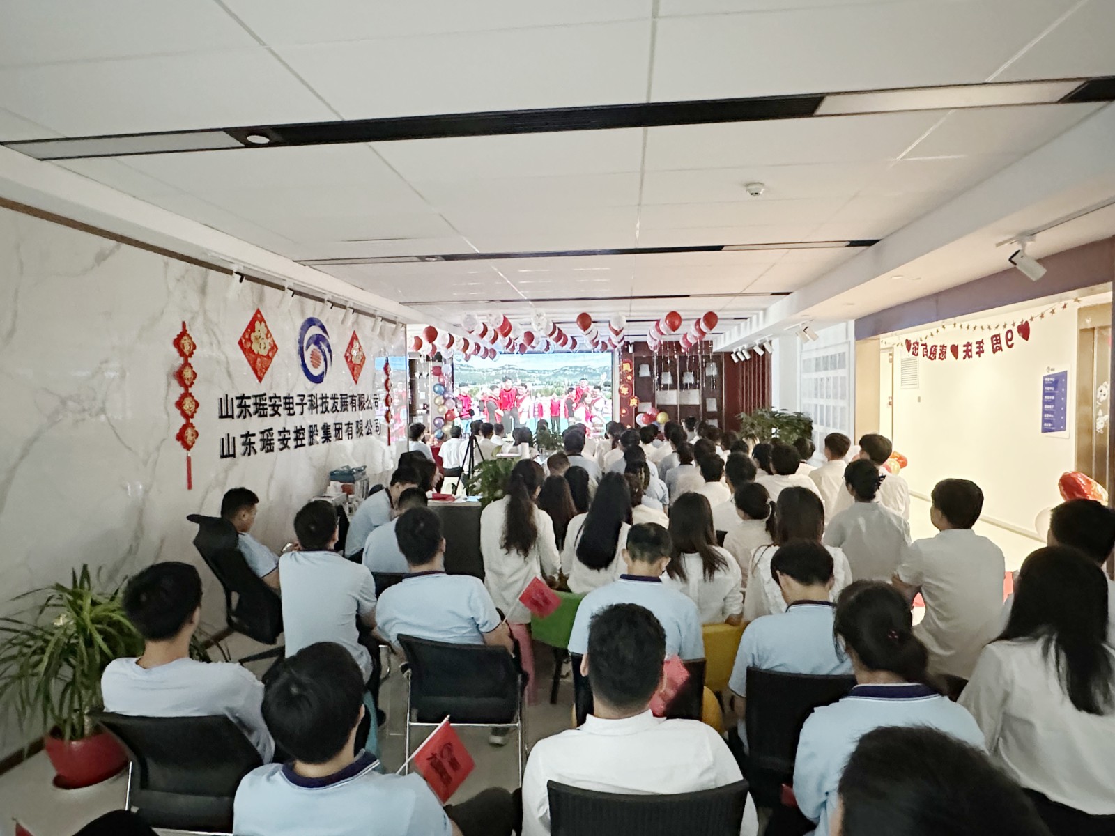 IMG_2946.JPG IMG_2946.JPG