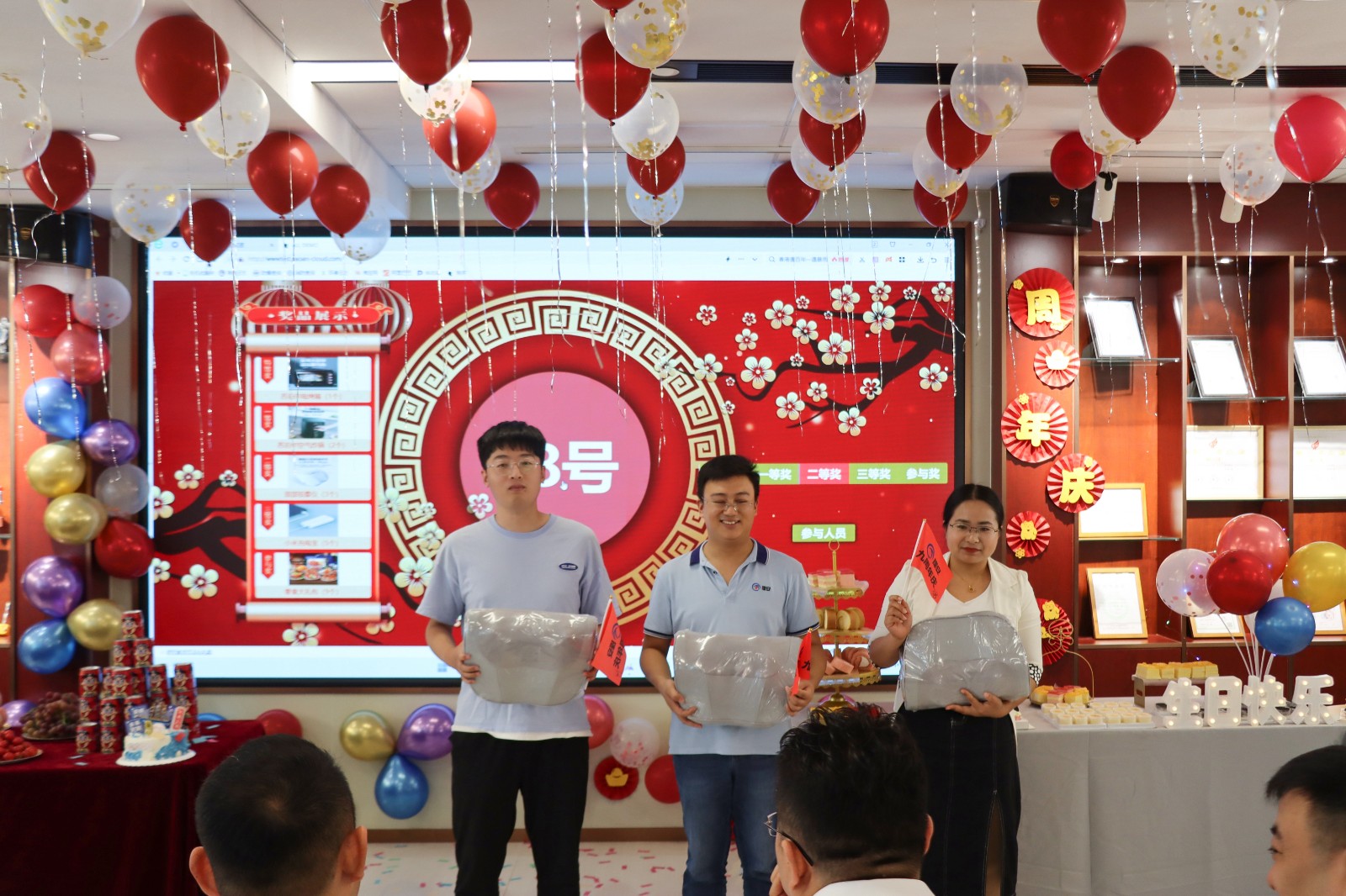 IMG_5486.JPG IMG_5486.JPG