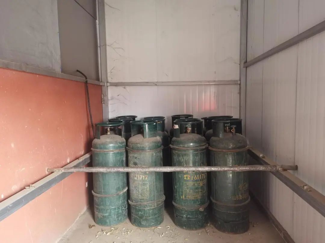 12.13 文章2.jpg 12.13 文章2.jpg